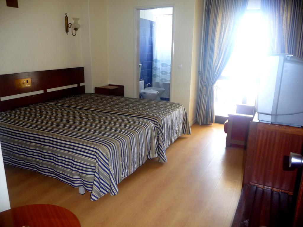 Hotel Tamargueira Figueira da Foz Ruang foto