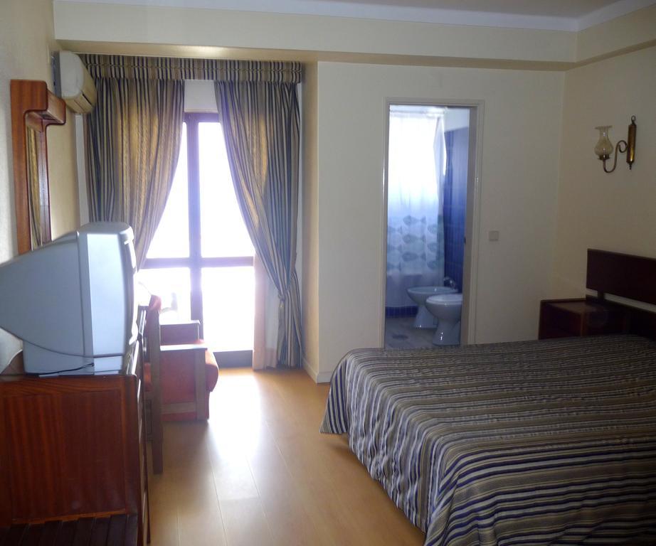 Hotel Tamargueira Figueira da Foz Ruang foto